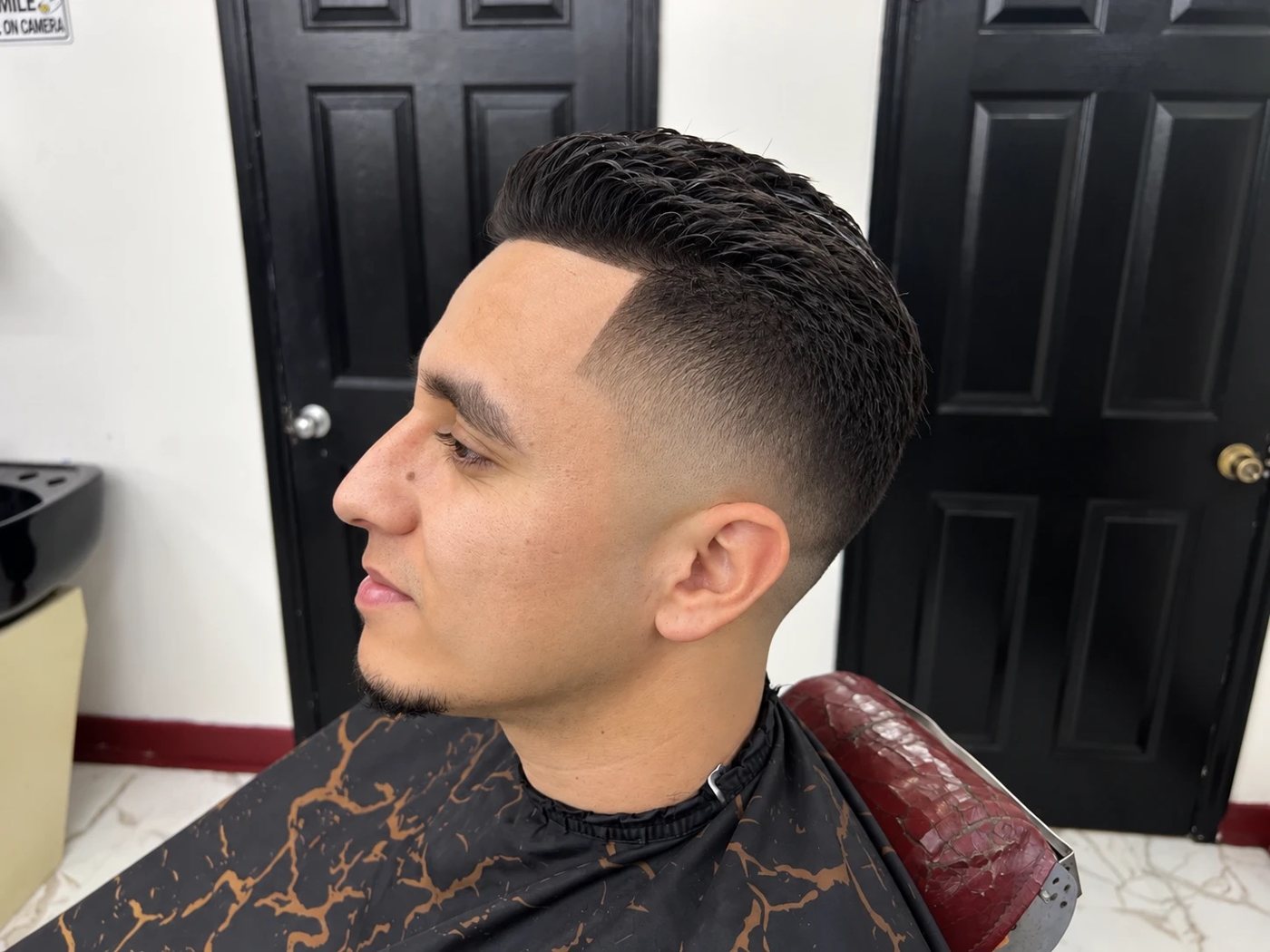 Mid fade with textured crop